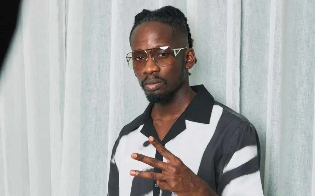 Mr-Eazi-2-e1637248848287