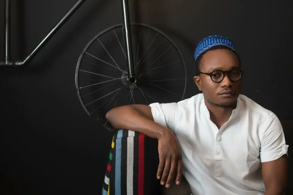 Brymo-Biography-And-Songs-Of-A-Renowned-Nigerian-Music-Superstar-1536x1024